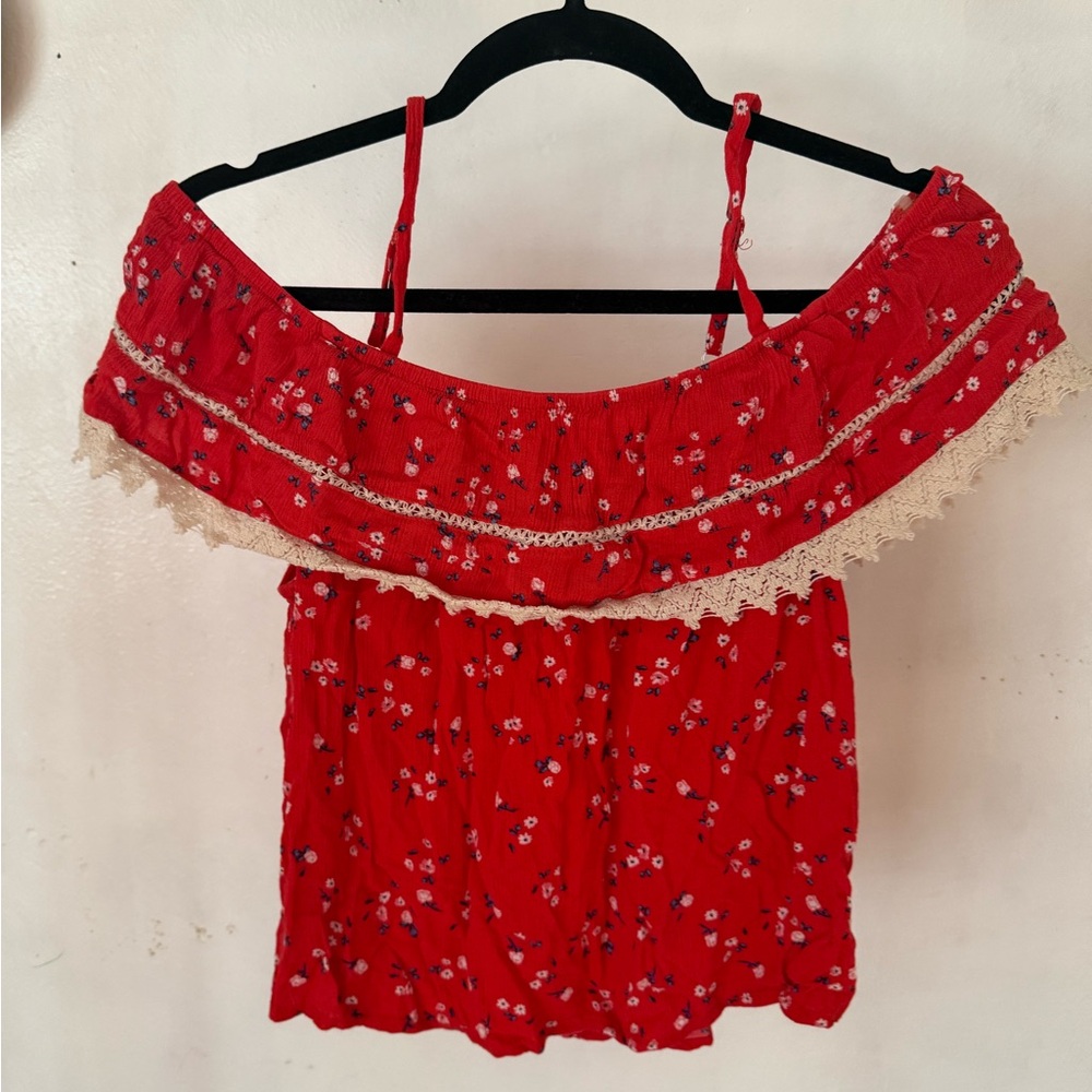 No Boundaries | Blouse with Ruffled lace Design